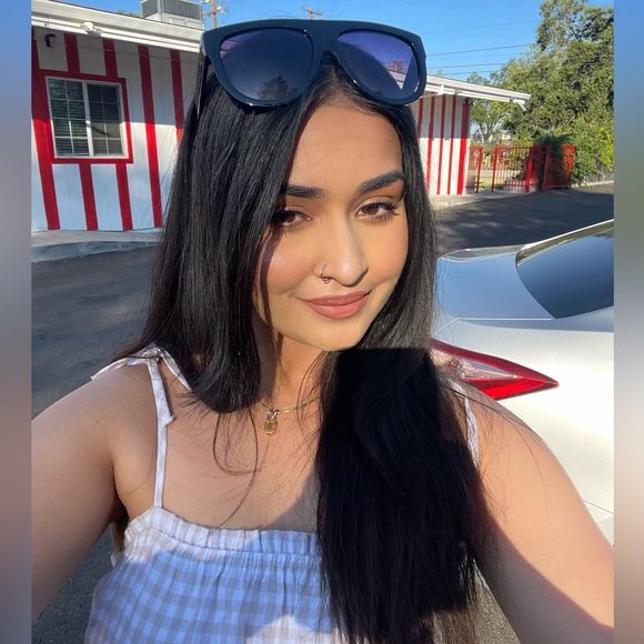 Meet your Posher - Picture 1 of 1